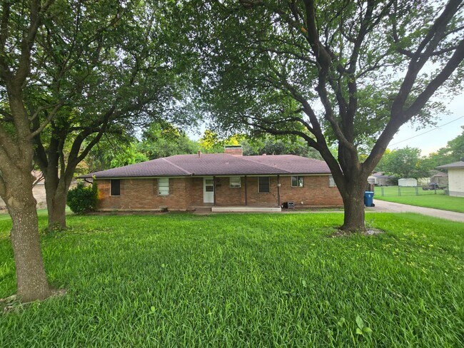 property at 106 Jefferson Ave