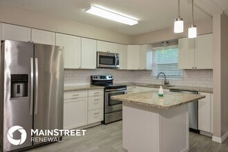 1222 24th Ave W in Palmetto, FL - Building Photo - Building Photo