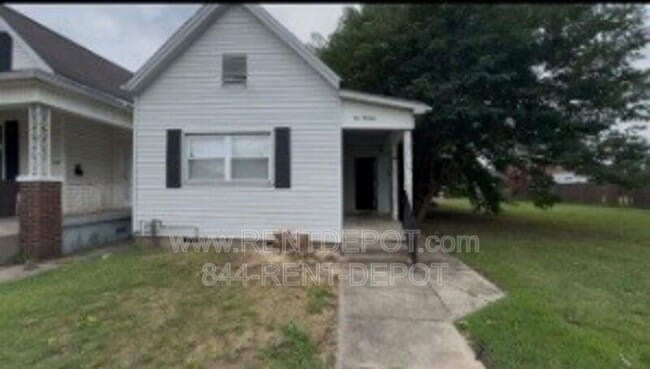 property at 1013 N 2nd Ave