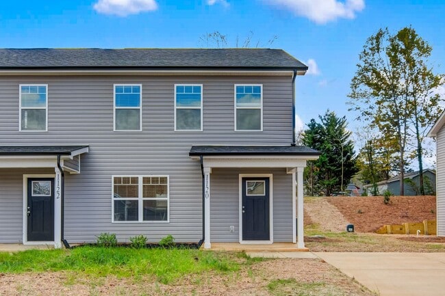 property at 1120 13th Ave Ct NE
