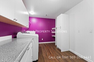 7458 Bouldercrest Rd NE in Moses Lake, WA - Building Photo - Building Photo