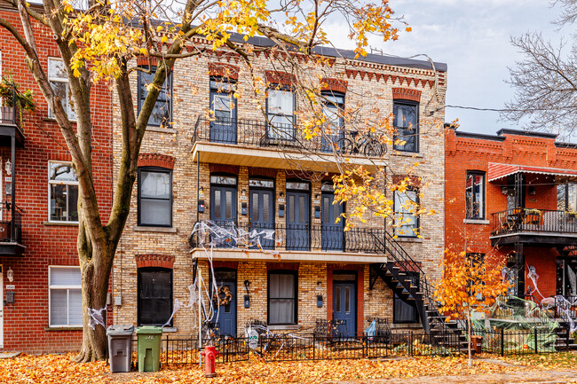 3539 Gertrude Rue in Verdun, QC - Building Photo - Building Photo