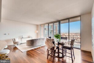 675 President St in Baltimore, MD - Building Photo