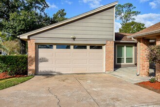 12402 Amado Dr in Houston, TX - Building Photo - Building Photo