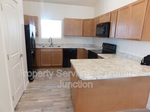 2360 Canyon Ct in Grand Junction, CO - Building Photo - Building Photo