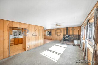 140 Crable St in Frazier Park, CA - Building Photo - Building Photo