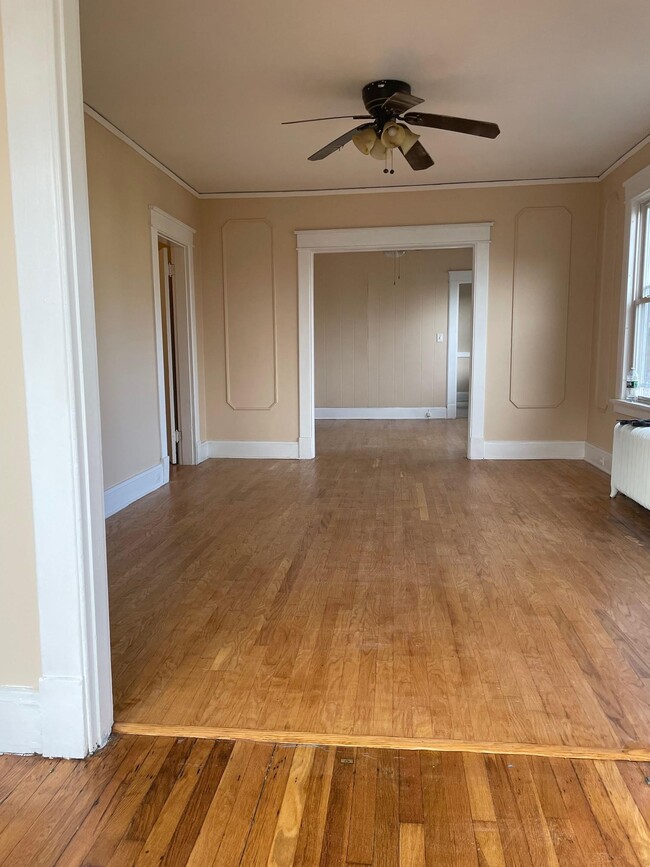 281 poplar St in Waterbury, CT - Foto de edificio - Building Photo