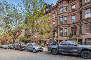 190 Hancock Street in Brooklyn, NY - Building Photo