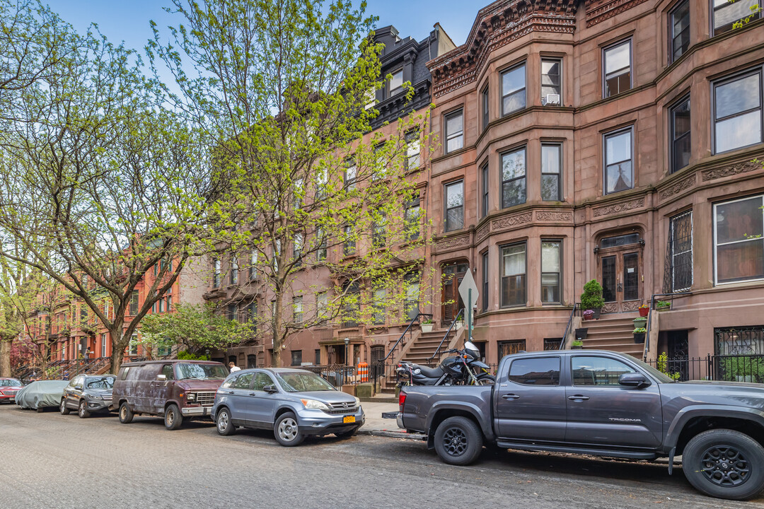190 Hancock Street in Brooklyn, NY - Foto de edificio