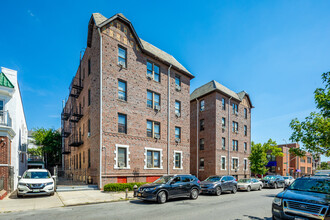 579 61st St in Brooklyn, NY - Building Photo - Building Photo