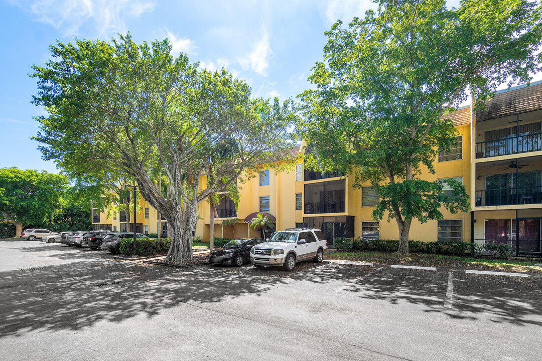 460 NW 20th St in Boca Raton, FL - Building Photo