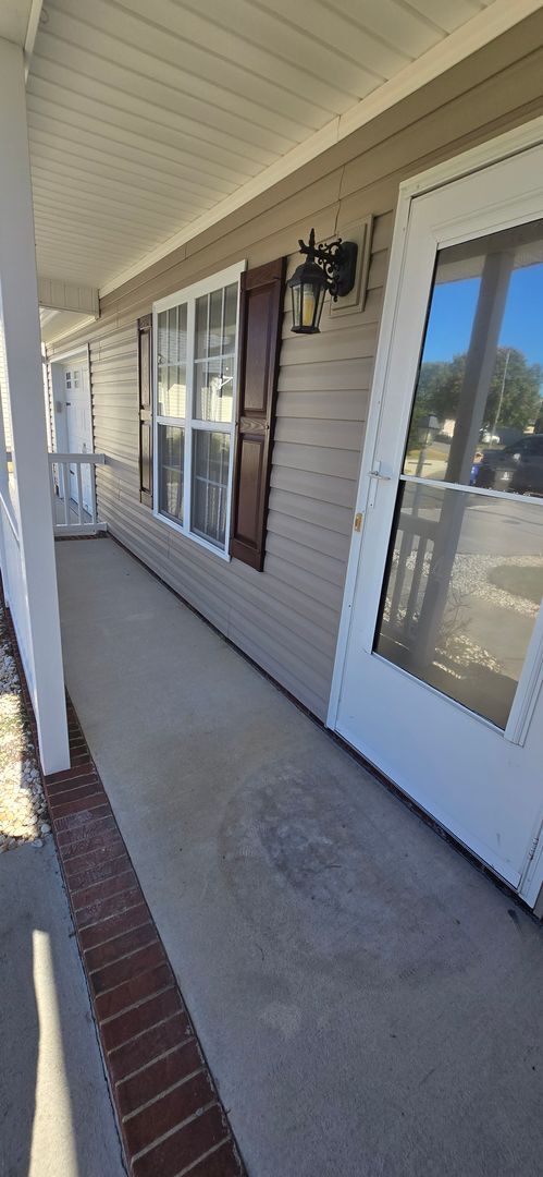 4091 Leak Creek Ct in Winston-Salem, NC - Building Photo - Building Photo