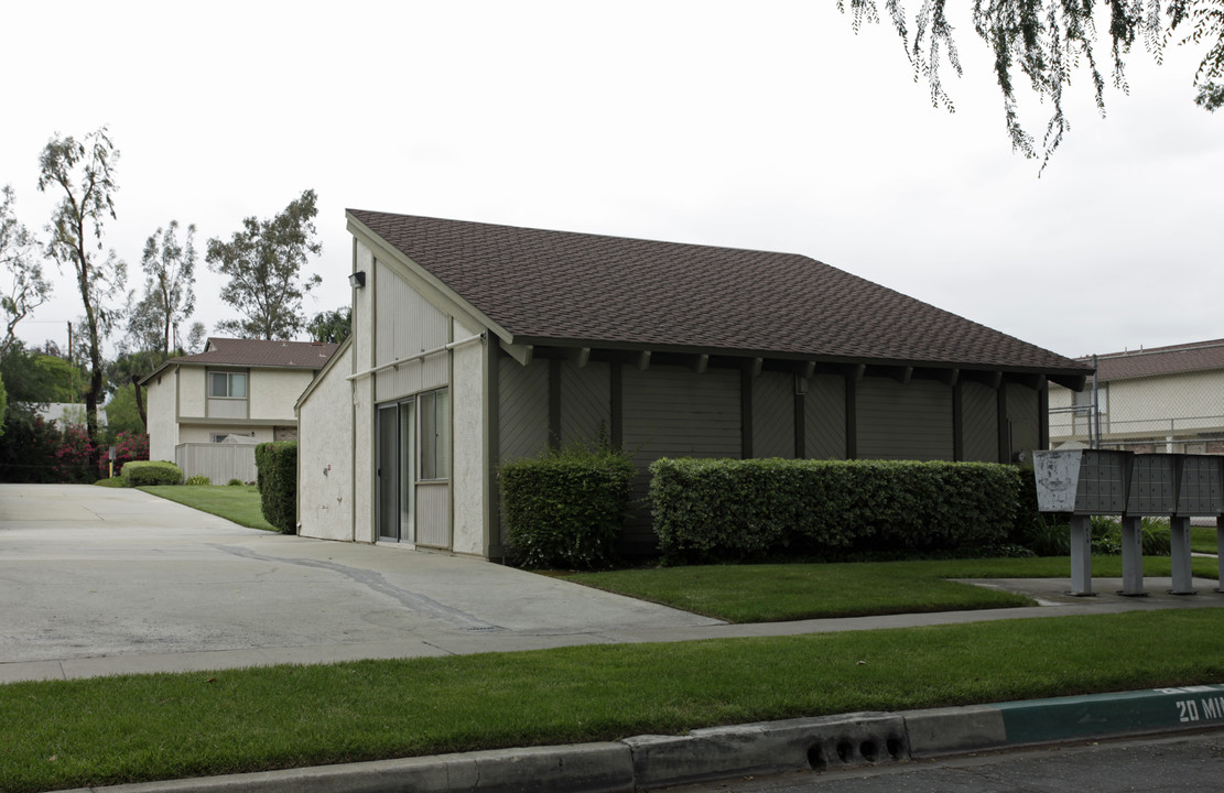 369-559 D St in Upland, CA - Building Photo