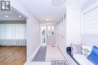 3 Alanadale Ave in Markham, ON - Building Photo - Building Photo