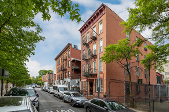 138 Taaffe Pl in Brooklyn, NY - Building Photo - Building Photo