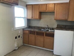 6066 N 39th St in Milwaukee, WI - Building Photo - Building Photo