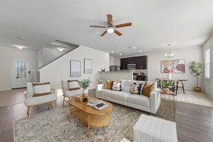 13313 Harry S Truman Dr in Manor, TX - Building Photo