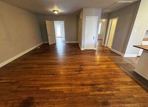 3829 Guernsey Ave in Memphis, TN - Building Photo - Building Photo