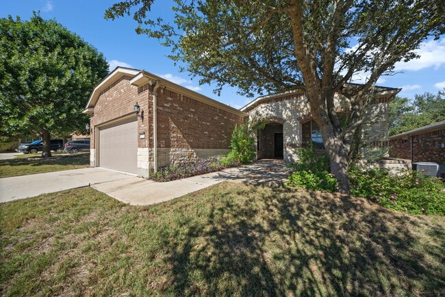 4054 Deep River in San Antonio, TX - Building Photo - Building Photo