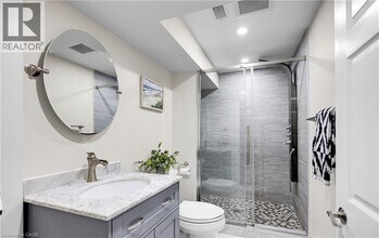 38 Birgitta Crescent in Toronto, ON - Building Photo - Building Photo