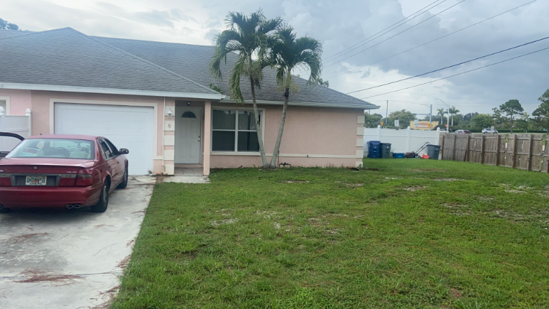 8 Bay Ave in Osprey, FL - Building Photo