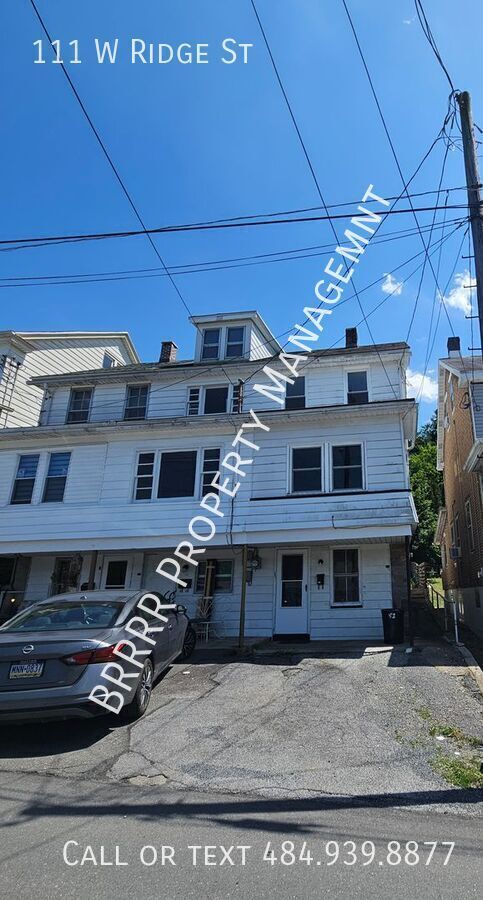 111 W Ridge St in Nesquehoning, PA - Building Photo - Building Photo