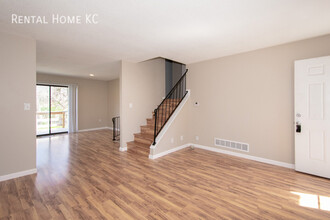 1420 E Haven Ln in Olathe, KS - Building Photo - Building Photo