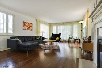 869 Ridgewood Rd in Millburn, NJ - Building Photo - Building Photo