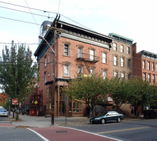 212 Washington St Apartments