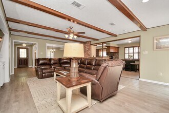 9811 Rocktree Dr in Houston, TX - Building Photo - Building Photo