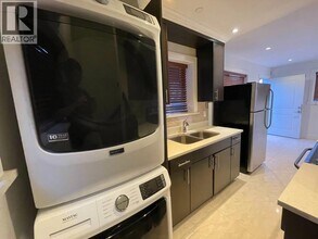 2258 Fraserview Dr in Vancouver, BC - Building Photo - Building Photo