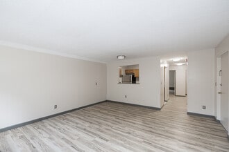 Brookside Apartment Homes in Bristol, CT - Foto de edificio - Interior Photo