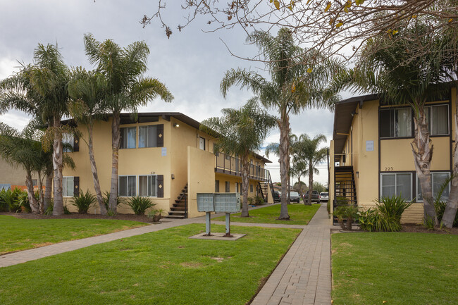 221 N N St in Lompoc, CA - Building Photo - Primary Photo