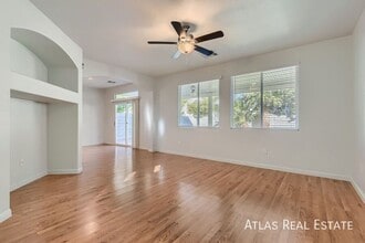 9278 Shellmont Ct in Las Vegas, NV - Building Photo - Building Photo