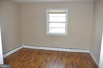 15 Mary St in Pemberton, NJ - Building Photo - Building Photo