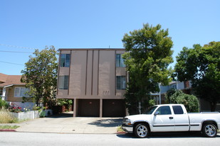 525 Walnut St in San Carlos, CA - Building Photo