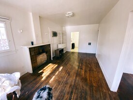 1669 Locust St in Pasadena, CA - Building Photo