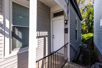 1716 Brewster Ave in Cincinnati, OH - Building Photo - Building Photo