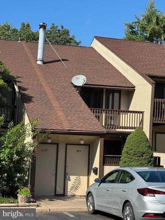 property at 34 Darien Way
