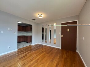 192 Burnett Ave in Maplewood, NJ - Foto de edificio - Building Photo