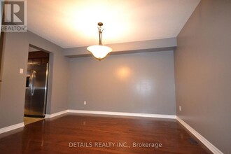 403 Cache Bay Cres in Ottawa, ON - Building Photo - Building Photo