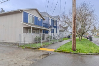 1212 S 8th St in Tacoma, WA - Building Photo - Building Photo