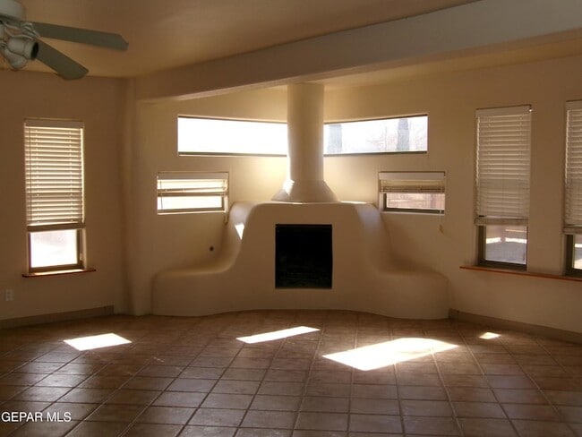 3933 Emory Rd in El Paso, TX - Building Photo - Building Photo