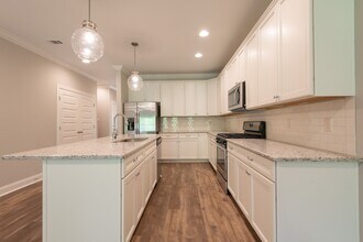 973 Pembroke Pl in Auburn, AL - Building Photo - Building Photo