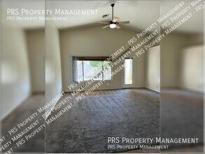 1744 E Robin Ln in Gilbert, AZ - Building Photo - Building Photo