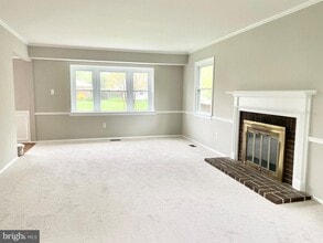 13121 Memory Ln in Fairfax, VA - Building Photo - Building Photo