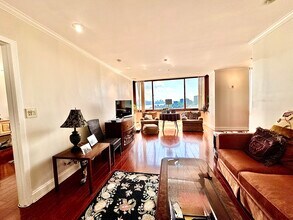 100 Old Palisade Rd, Unit 2509 in Fort Lee, NJ - Building Photo - Building Photo