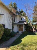 1100 Limeridge Dr in Concord, CA - Building Photo