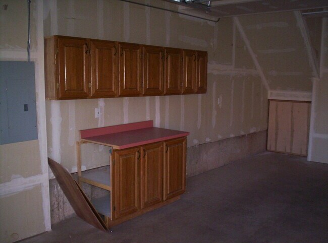328 Santa Fe Pl in Manitou Springs, CO - Building Photo - Building Photo