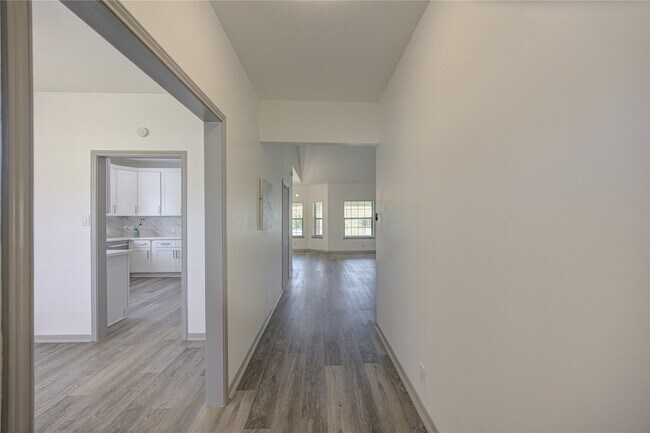 7109 Kari Ln in Richmond, TX - Building Photo - Building Photo